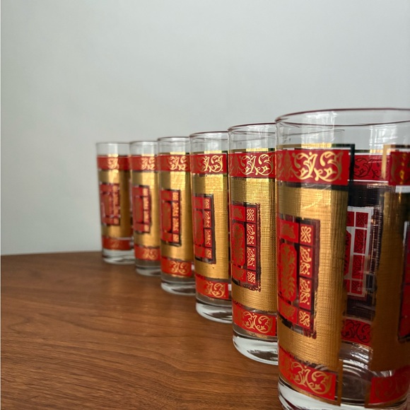 Elegant Red and Gold Drinkware Set Culver Gold Made in USA - Picture 4 of 11